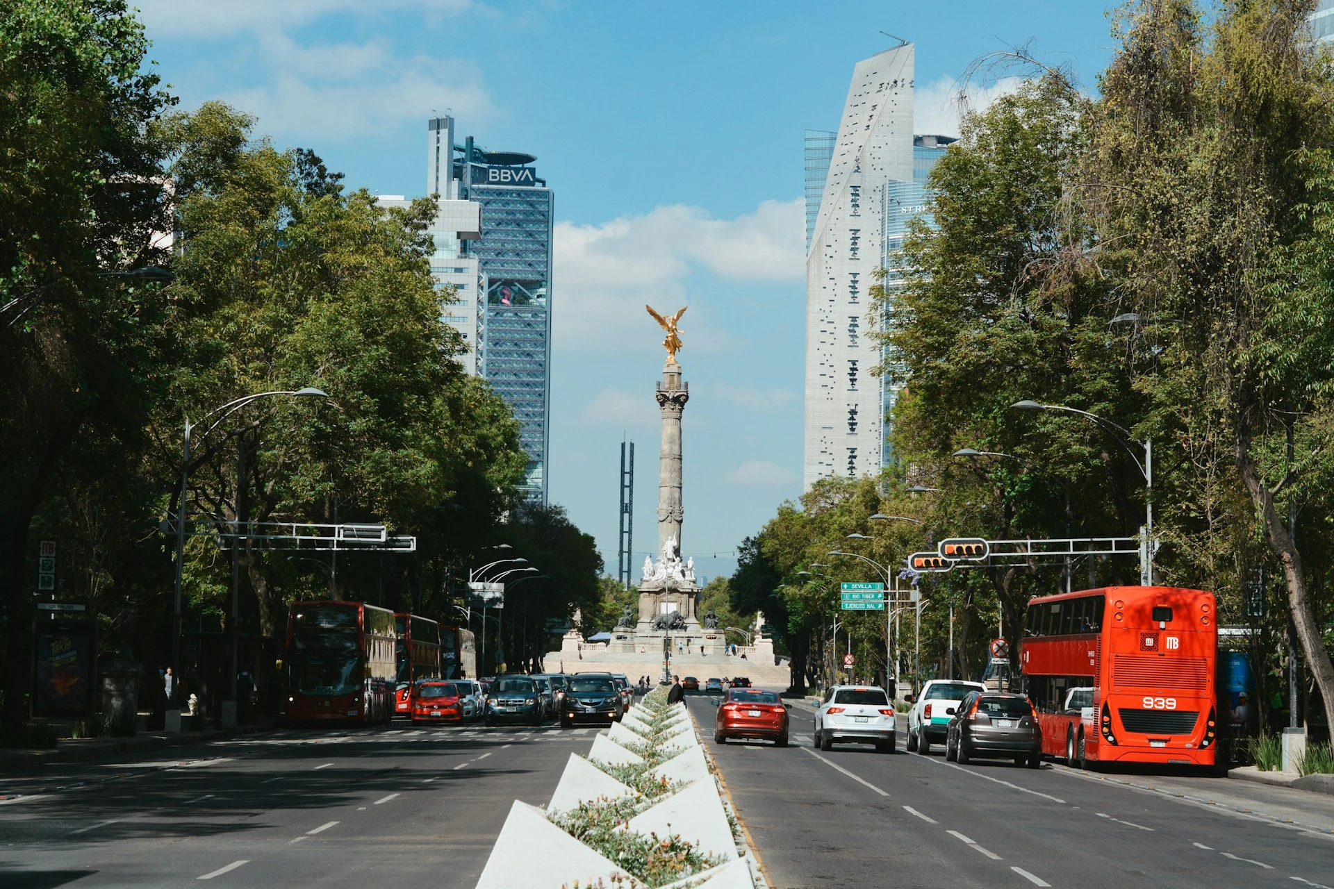 Stay in Reforma, Mexico City: A Work-Friendly Guide for Remote Workers